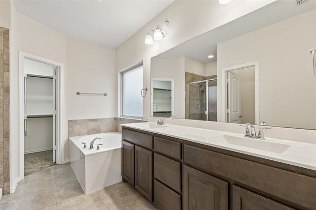 15720 Barton Ridge Drive, Fort Worth, TX 76177