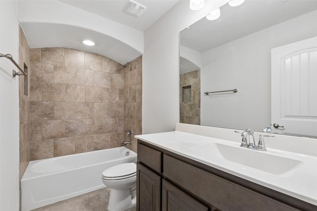 15720 Barton Ridge Drive, Fort Worth, TX 76177