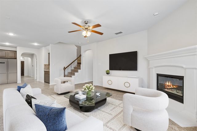 15720 Barton Ridge Drive, Fort Worth, TX 76177