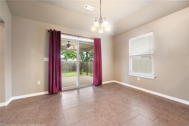 6305 S 44th Place, Rogers, AR 72758