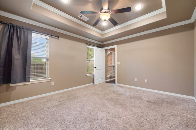 6305 S 44th Place, Rogers, AR 72758