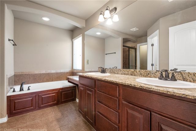 6305 S 44th Place, Rogers, AR 72758