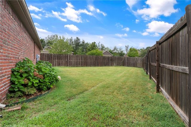 6305 S 44th Place, Rogers, AR 72758