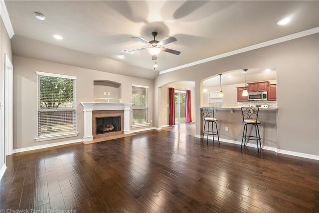 6305 S 44th Place, Rogers, AR 72758