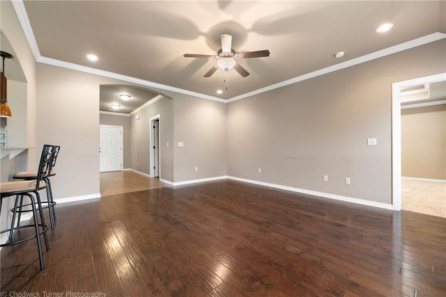 6305 S 44th Place, Rogers, AR 72758