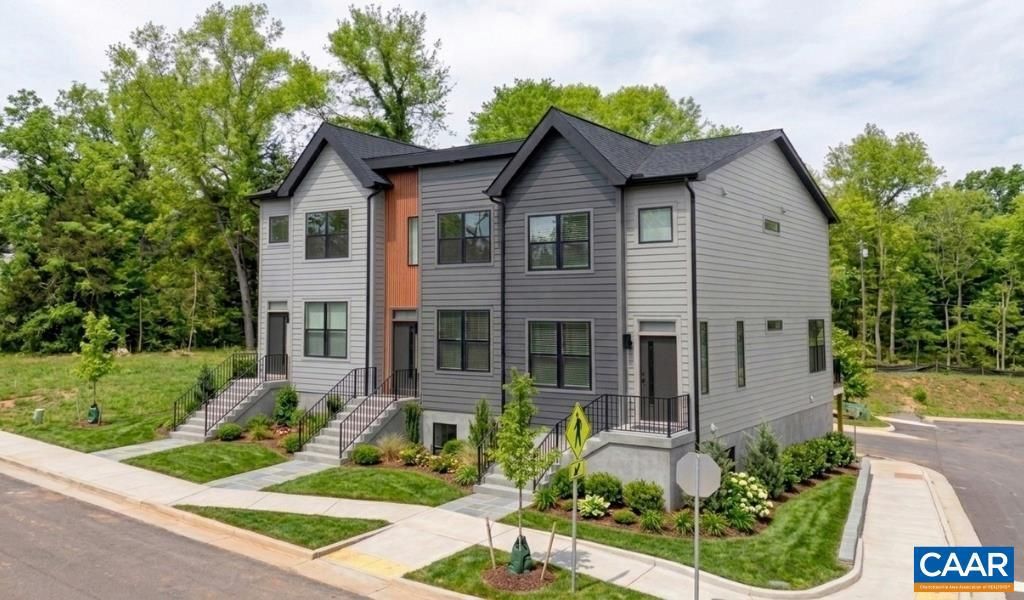 1 FLINT DR, Charlottesville, VA 22903