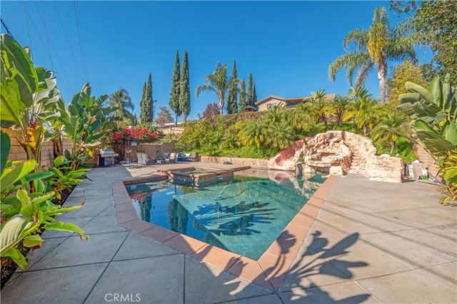 1226 Stratford Lane, San Dimas, CA 91773