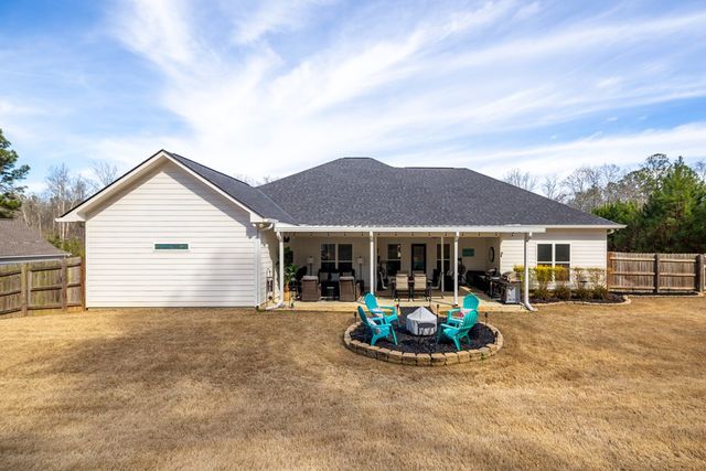 155 Lee Road 2213, Salem, AL 36874