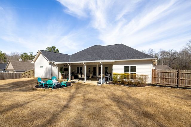 155 Lee Road 2213, Salem, AL 36874