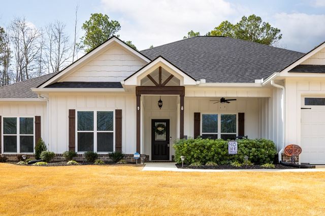 155 Lee Road 2213, Salem, AL 36874