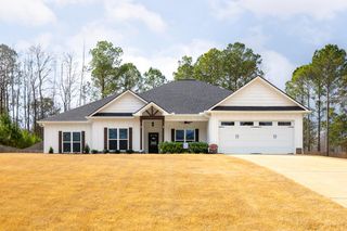 155 Lee Road 2213, Salem, AL 36874