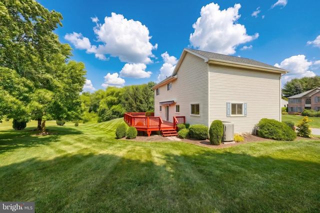 2380 BARRISTER DR, York, PA 17404