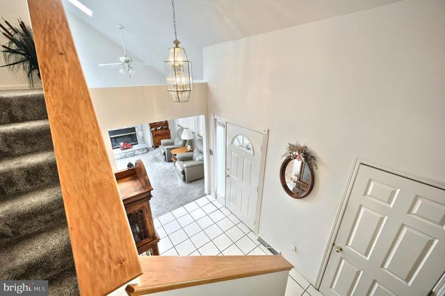 2380 BARRISTER DR, York, PA 17404