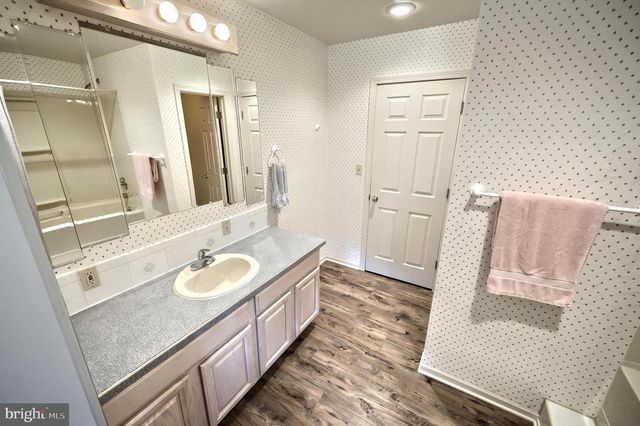 2380 BARRISTER DR, York, PA 17404