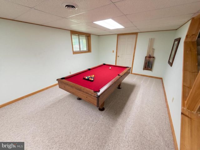 2380 BARRISTER DR, York, PA 17404