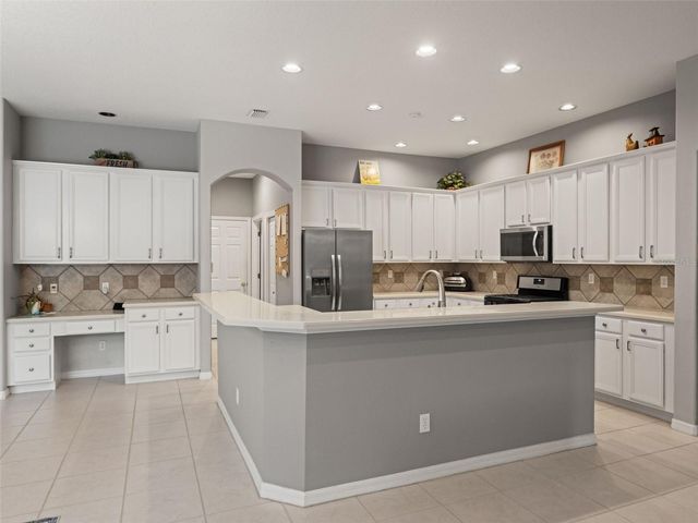 17923 ARBOR GREENE DRIVE, Tampa, FL 33647