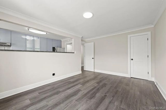 2219 28th Street 2nd FL, Astoria, NY 11105
