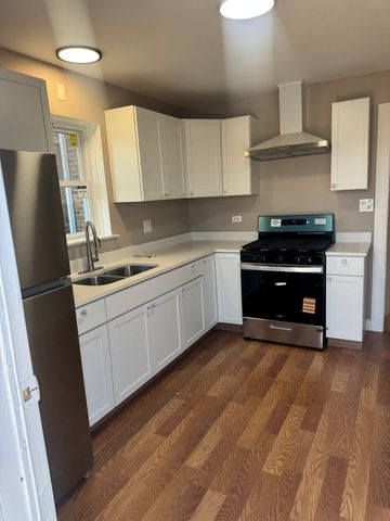 3535 S 55th Avenue, Cicero, IL 60804