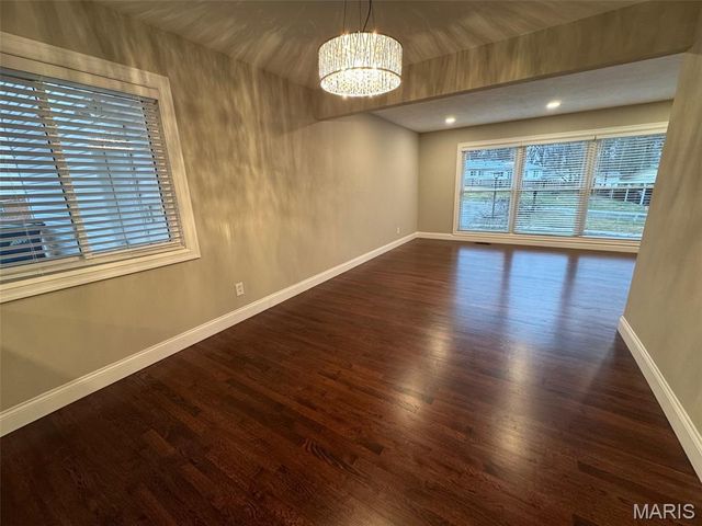 701 Fernview Drive, Creve Coeur, MO 63141