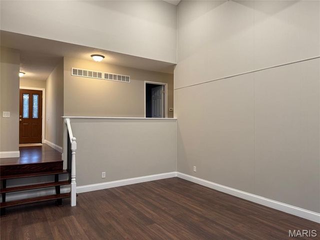 701 Fernview Drive, Creve Coeur, MO 63141