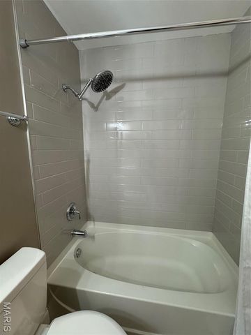 701 Fernview Drive, Creve Coeur, MO 63141