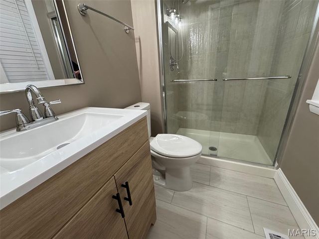 701 Fernview Drive, Creve Coeur, MO 63141