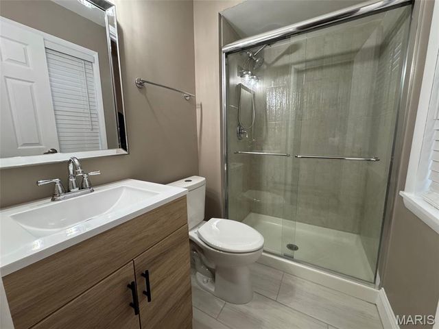 701 Fernview Drive, Creve Coeur, MO 63141