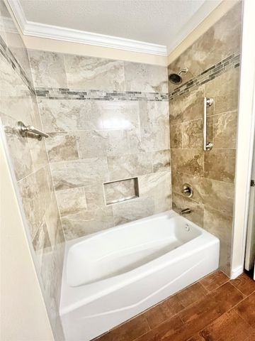 1703 Pecan Park Drive, Arlington, TX 76012