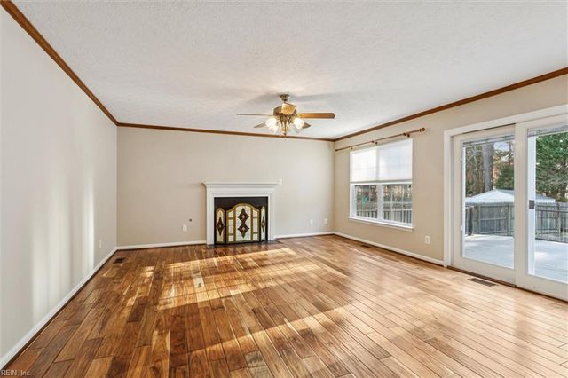 403 Hounds CHSE, Yorktown, VA 23693