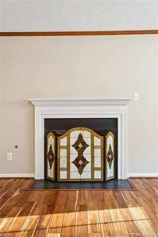 403 Hounds CHSE, Yorktown, VA 23693