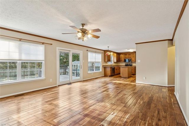 403 Hounds CHSE, Yorktown, VA 23693