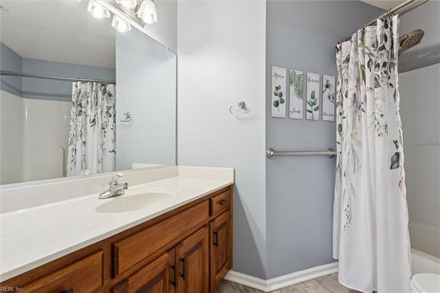 403 Hounds CHSE, Yorktown, VA 23693