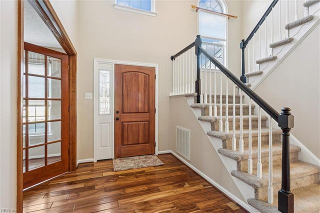 403 Hounds CHSE, Yorktown, VA 23693