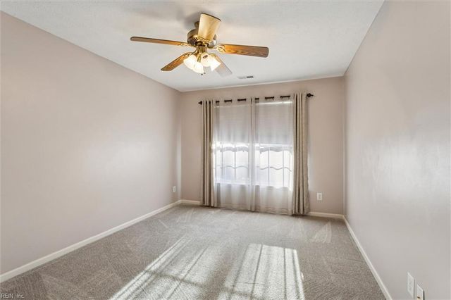 403 Hounds CHSE, Yorktown, VA 23693