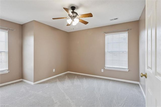 403 Hounds CHSE, Yorktown, VA 23693