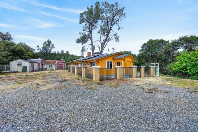 60 Dawn Ln, Placerville, CA 95667