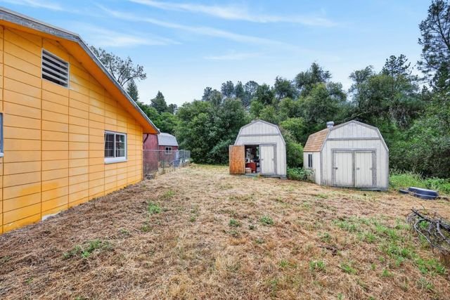 60 Dawn Ln, Placerville, CA 95667
