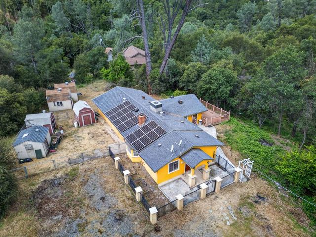 60 Dawn Ln, Placerville, CA 95667