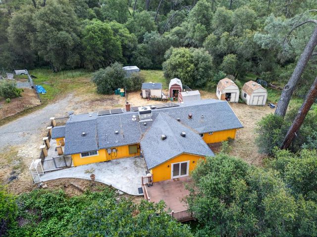 60 Dawn Ln, Placerville, CA 95667