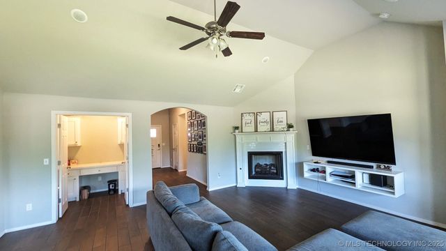 23313 E 101st Place S, Broken Arrow, OK 74014