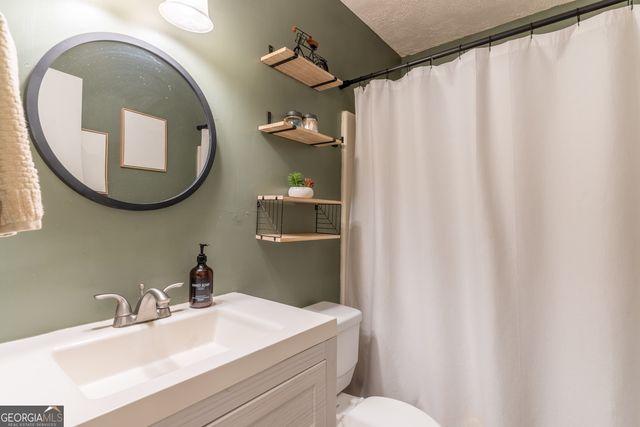 210 Bernice Drive, Bogart, GA 30622