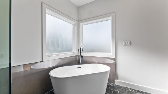 186 Lazy Lane, Livingston, TX 77351