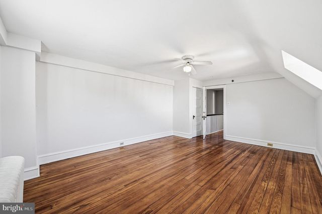 32 W MONTGOMERY AVE, Ardmore, PA 19003