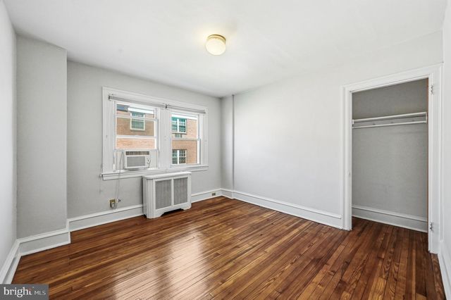 32 W MONTGOMERY AVE, Ardmore, PA 19003