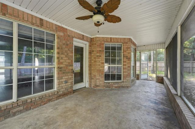 6 Lost Forest, Trinity, TX 75862