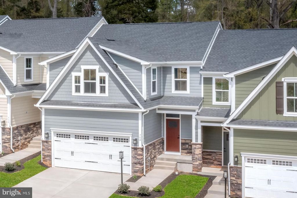707 JACK NICKLAUS CIR, York, PA 17403