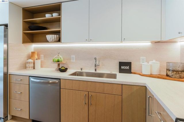 2206 Archdale Ct, South San Francisco, CA 94080