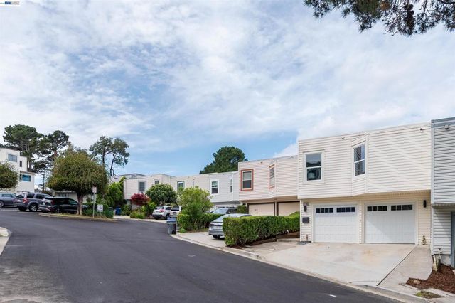 2206 Archdale Ct, South San Francisco, CA 94080