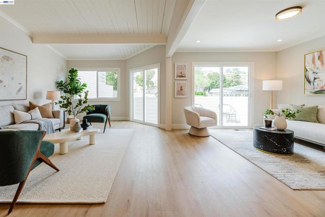 2206 Archdale Ct, South San Francisco, CA 94080