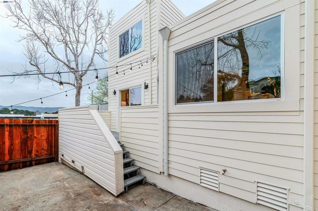 2206 Archdale Ct, South San Francisco, CA 94080